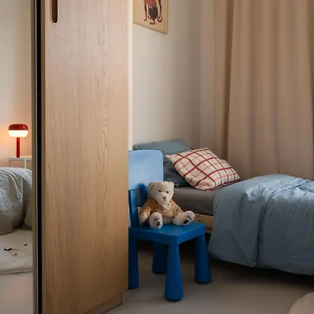 Malmoe Family By Vaya Warschau