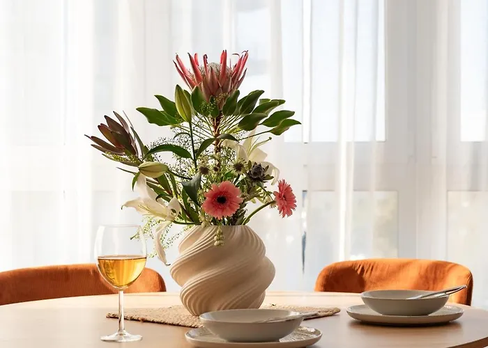 Malmoe Family By Vaya * وارسو